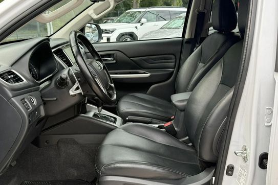 Mitsubishi L200 2.2 d Dc Instyle Plus