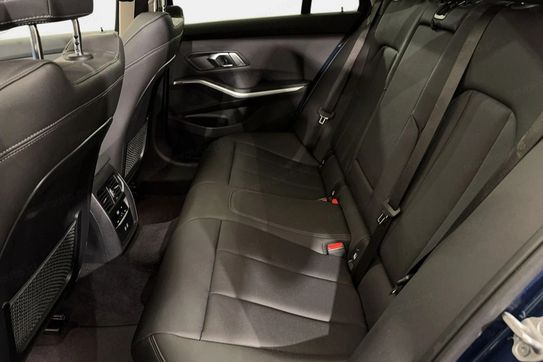 BMW Seria 3 Touring 320d xDrive