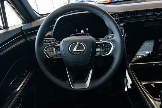 Lexus LBX Emotion 1.5 Hybrid