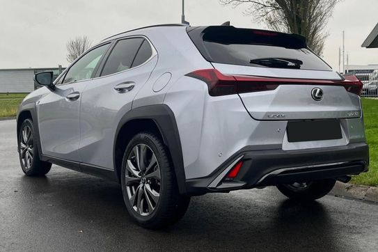 Lexus UX 300h F Sport Design Hybrid Dynamic Force