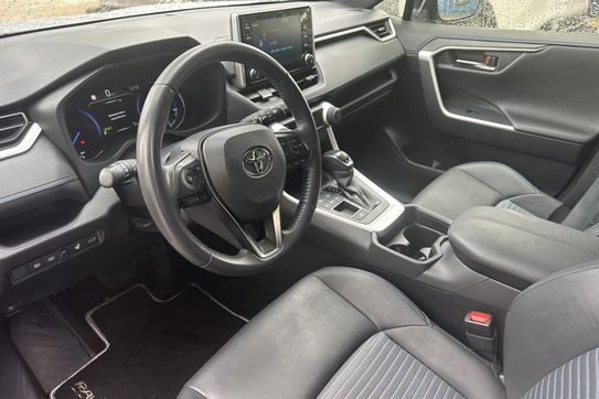 Toyota RAV4 Selection 2.5 Hybrid