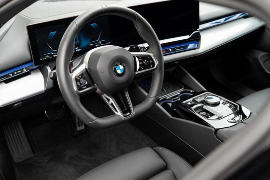 BMW Seria 5 Touring 520d xDrive M Sport