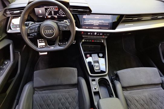 Audi A3 RS3 TFSI quattro S tronic