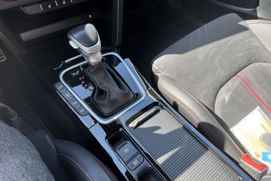 Kia ProCeed GT 1.6 T-GDI DCT