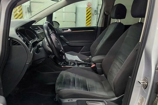 Volkswagen Touran 2.0 TDI BMT Highline DSG