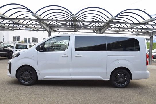Opel Zafira Life Extra Long L2H1 Business AT8