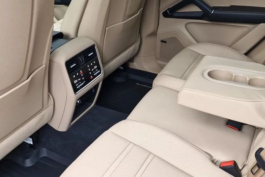 Porsche Cayenne E-Hybrid Platinum Edition