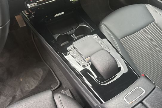 Mercedes CLA 200