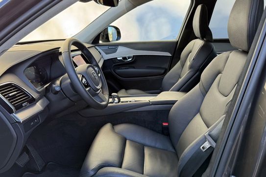 Volvo XC90 T8 AWD Plug-In Hybrid Ultra Dark 7os