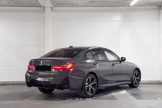 BMW Seria 3 330i xDrive M Sport