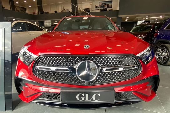 Mercedes GLC 300 e 4-Matic AMG Line