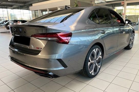 Skoda Octavia RS 2.0 TSI DSG