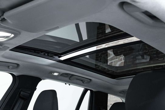 Volvo XC90 T8 AWD Plug-In Hybrid Ultra Dark
