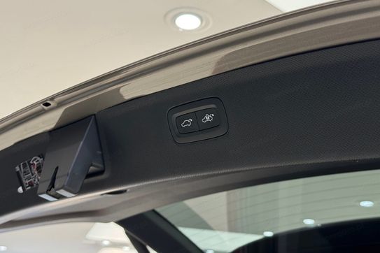 Volvo XC90 D5 AWD Momentum Pro 7os