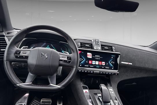 DS DS 7 Performance Line 1.6 E-Tense Hybrid AT
