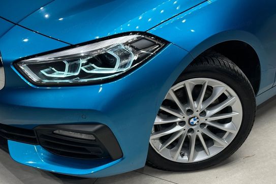 BMW Seria 1 118i Advantage