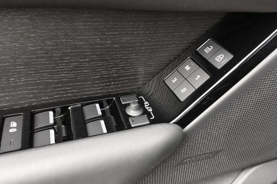 Land Rover Range Rover Velar P400e Dynamic HSE