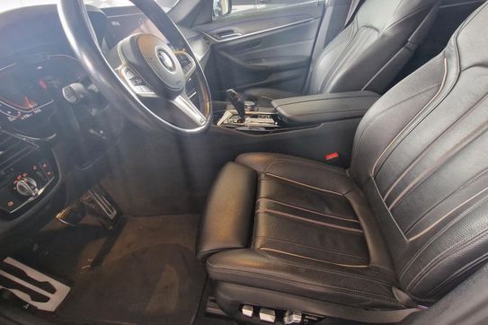 BMW Seria 5 520d xDrive M Sport