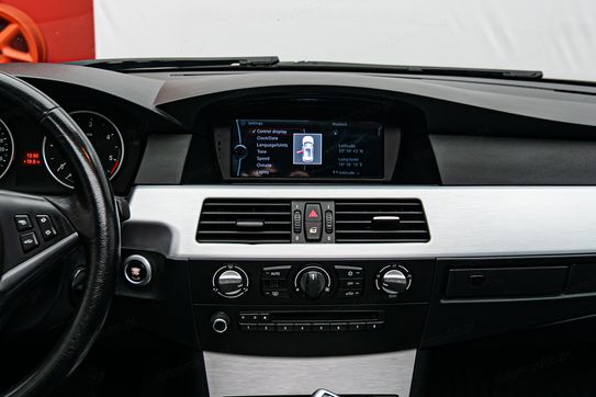 BMW Seria 5 Touring 520d