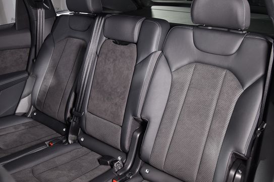 Audi Q7 TDI quattro S Line
