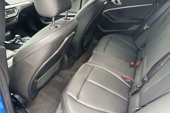 BMW Seria 2 218i M Sport