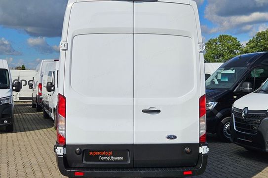 Ford Transit L4H3