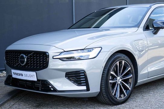 Volvo V60 T6 AWD Plug-In Hybrid Plus Dark