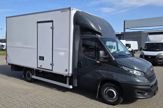 Iveco Daily 35S18 Kontener 8EP + Winda