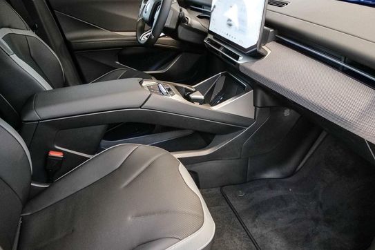 BMW iX3 50 xDrive M Sport
