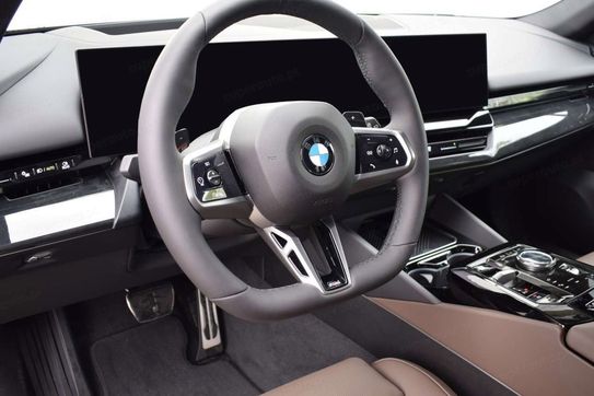 BMW Seria 5 520d xDrive M Sport