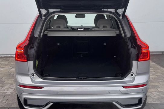 Volvo XC60 T8 Recharge Plug-In Hybrid AWD Ultra Dark