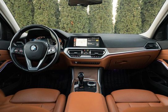 BMW Seria 3 320d mHEV Luxury Line sport-aut