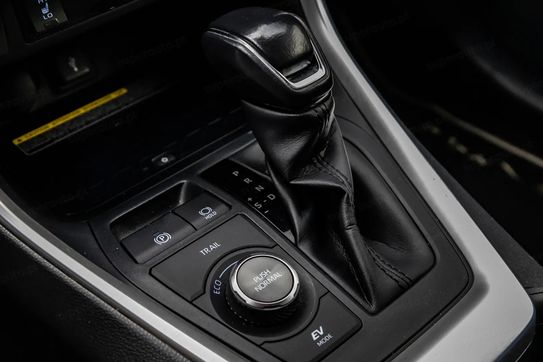 Toyota RAV4 2.5 Hybrid Black Edition By Jbl 4X4