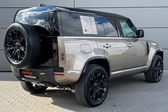 Land Rover Defender 110 P635 V8 mHEV Octa
