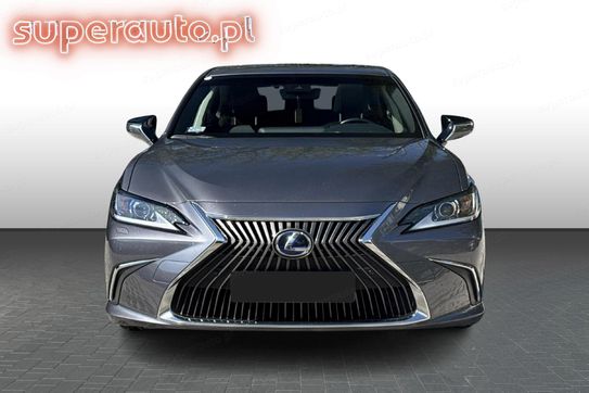 Lexus ES 300h Business Edition +