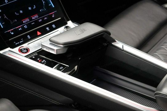 Audi Q8 SQ8 e-tron quattro