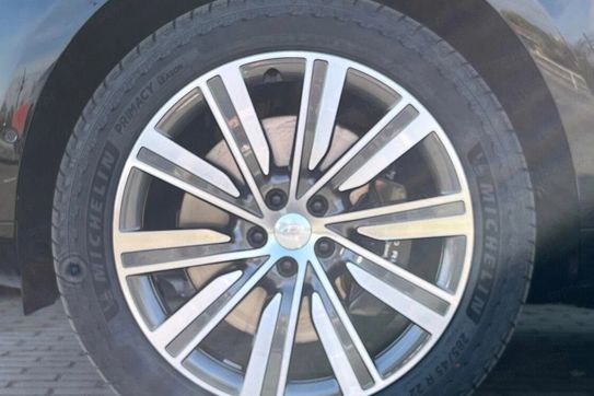 Land Rover Range Rover P550e Autobiography