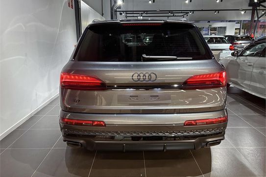 Audi Q7 55 TFSI e quattro S Line