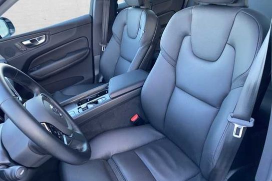 Volvo XC60 B5 B AWD Plus Dark aut