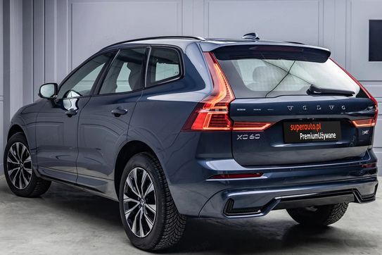 Volvo XC60 B4 D AWD Plus Dark
