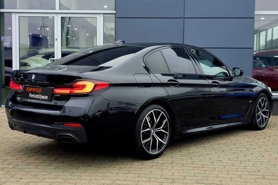 BMW Seria 5 530i xDrive M Sport