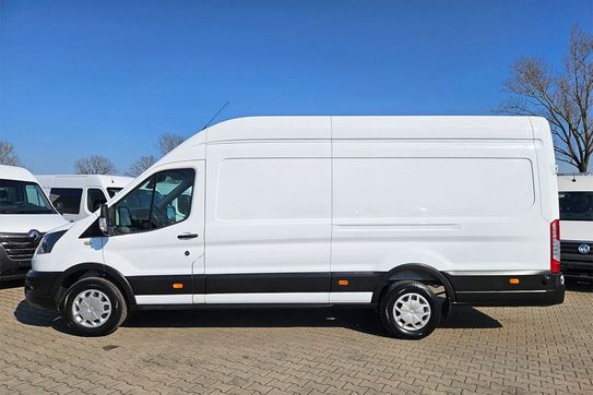 Ford Transit L4H3