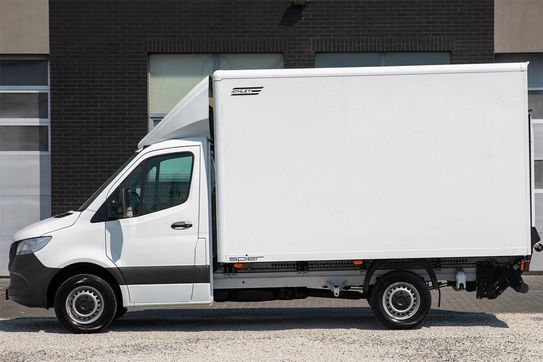 Mercedes Sprinter 316 Kontener + Winda
