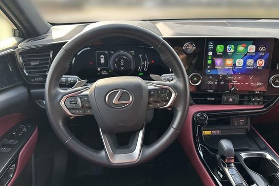 Lexus NX 450h+ AWD