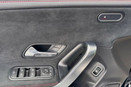 Mercedes CLA AMG 35  4-Matic