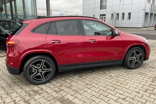 Mercedes GLA 200 AMG Line