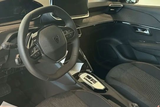Peugeot 208 Edition e-DCS6 1.2 mHEV