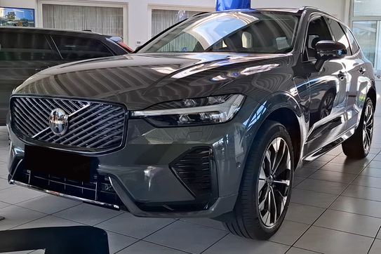 Volvo XC60 T6 Plug-In Hybrid AWD Ultra Dark