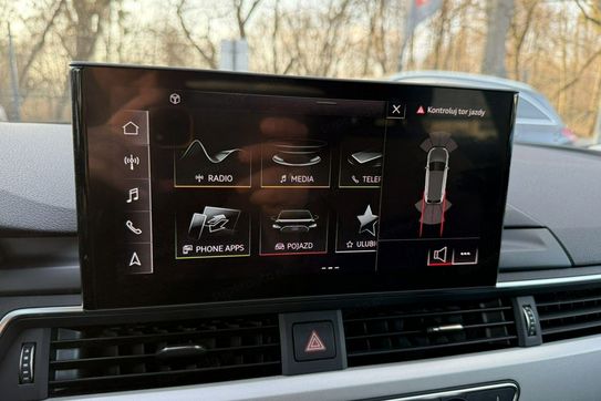 Audi A4 35 TFSI mHEV S Line S tronic