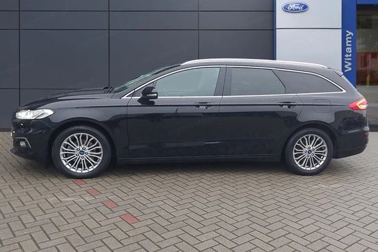 Ford Mondeo 2.0 Hybrid Titanium